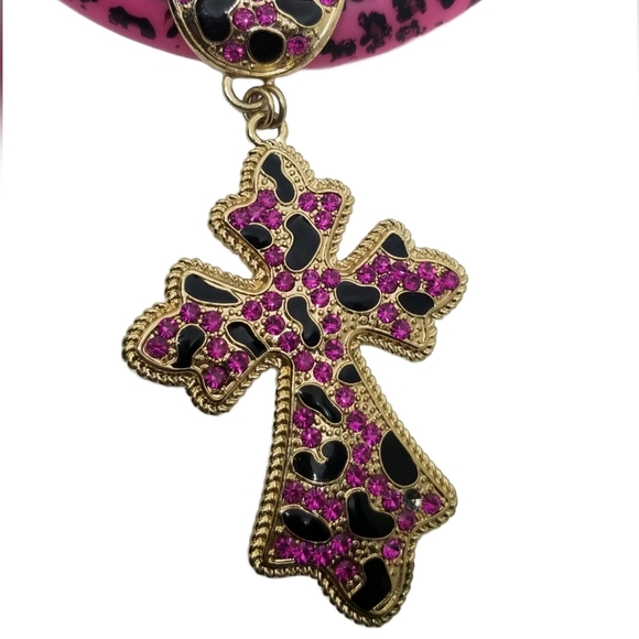 PINK CHEETAH PRINT & RHINESTONE CROSS STATEMENT NECKLACE - Picture 3 of 7
